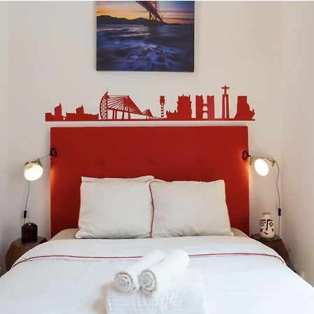 Appartement Beautiful 3-Story House In Chiado With A 40M² Private Terrace à Lisboa Extérieur photo