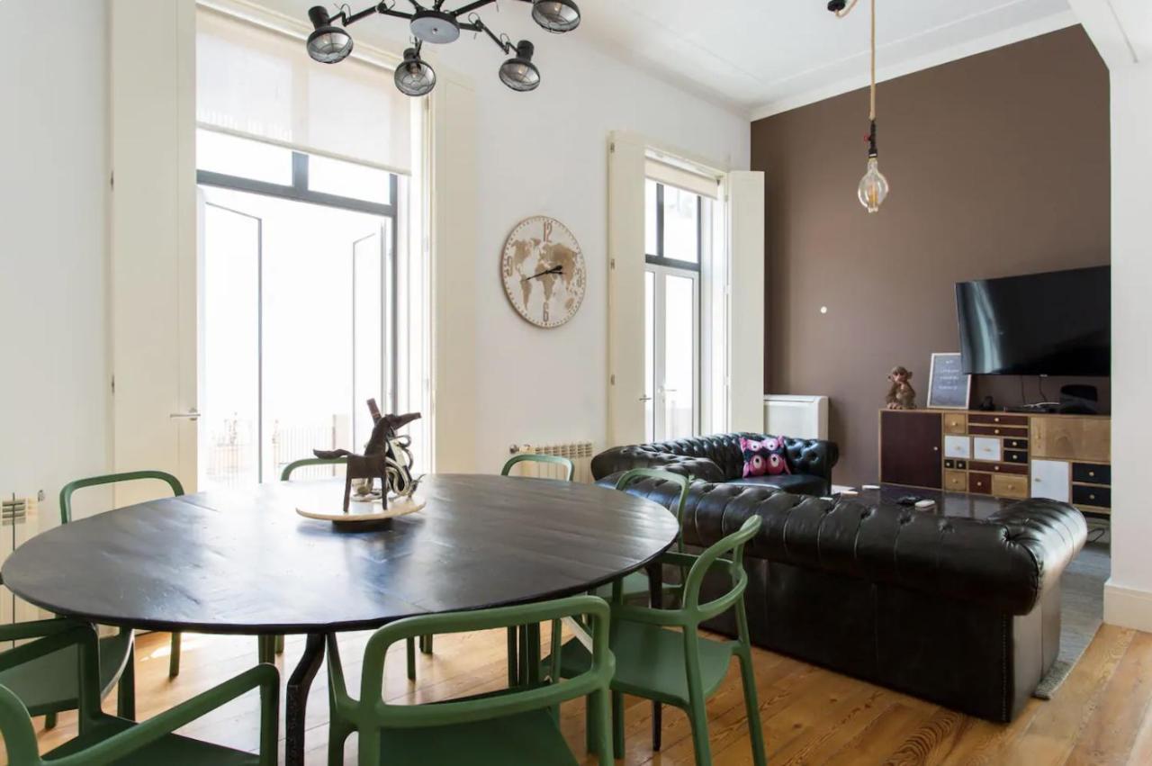 Appartement Beautiful 3-Story House In Chiado With A 40M² Private Terrace à Lisboa Extérieur photo